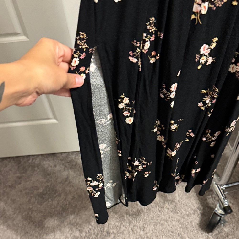 Abercrombie & Fitch Black Floral Midi Dress - Picture 4 of 5